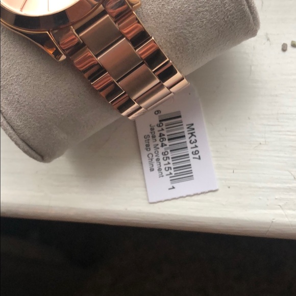 Michael kors watch - Picture 2 of 5